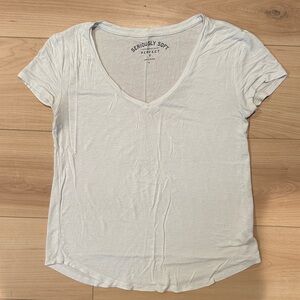 Women's Classic White V-Neck Tshirt